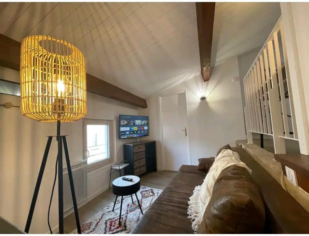 Le Loft Berbere - Ideal Couples, Familles, Business - Centre Historique, Wifi , Netflix Niort Bagian luar foto